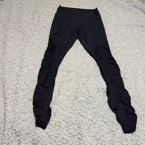 Small Fabletics Scrunch Side Navy Leggings